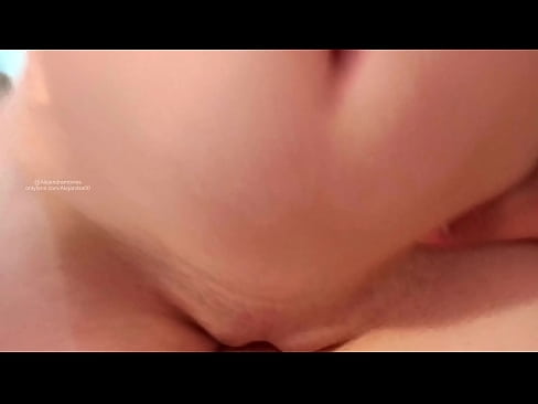 ❤️ Irqad fil-kamra ta’ oħti u hekk qomt Porn ta' kwalità lilna ❌❤