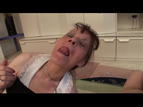 ❤️ Żewġ nanniet u nannu wieħed għandhom threesome Porn ta' kwalità lilna ❌❤