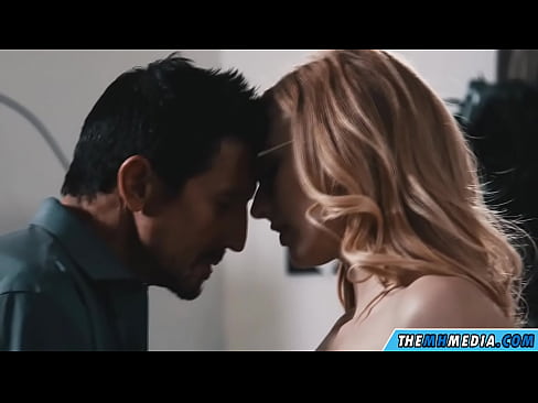 ❤️ Sess romantic bi Blonde slutty Porn ta' kwalità lilna ❌❤