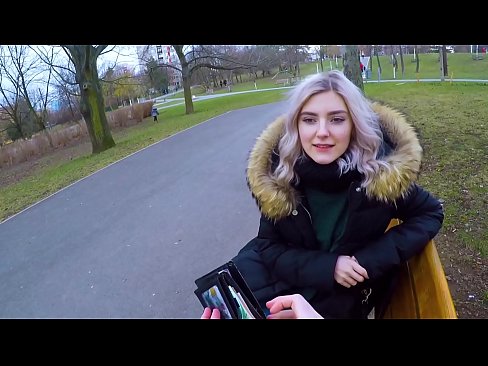 ❤️ Tibla kum sħun ta' barrani għall-flus - blowjob fil-park minn Eva Elfie Porn ta' kwalità lilna ❌❤